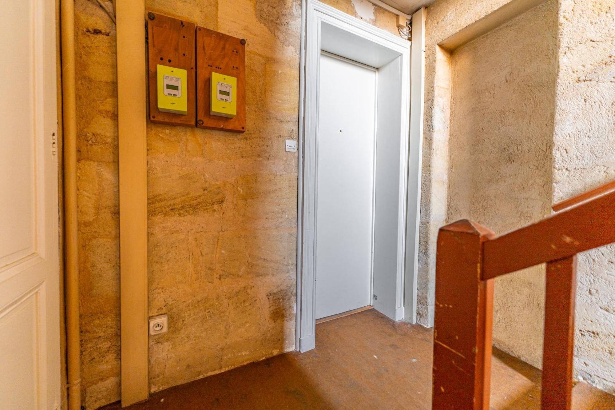 Superbe Appartement De 2 Chambres Au Coeur Du Quartier Gambetta Bordeaux Exterior photo